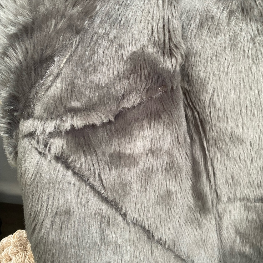 Sabine Women’s Vest Gray Faux Fun Lining Size Medium Faux Suede‎ - Picture 4 of 6